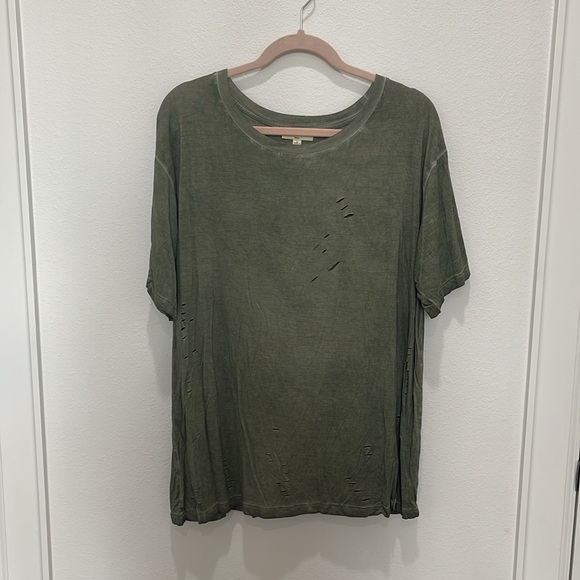 Washed Destructed Scoop Neck Tee - Picture 8 of 12